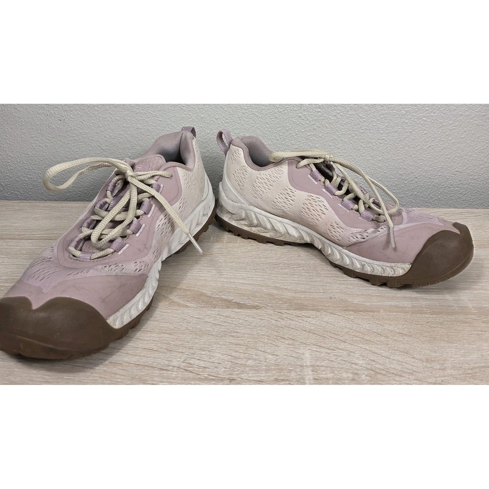 KEEN NXIS EVO Waterproof Hiking Trail Shoes Pink Rose Dust Women's EU 39
